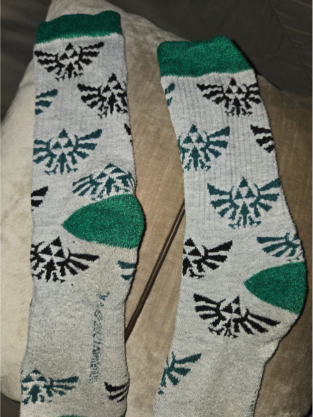 The Legend of Zelda Logo Pattern Socks - Gray and Green